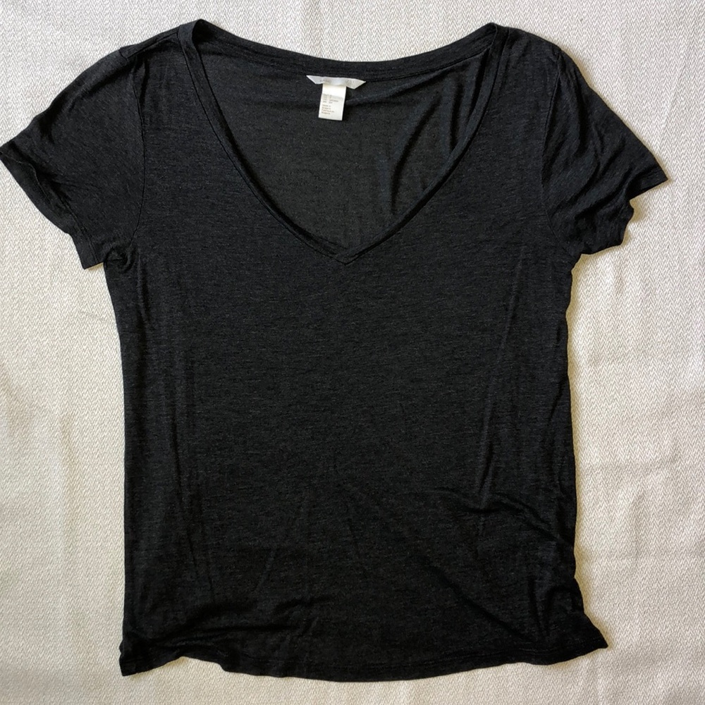 H&M Basic gray tee